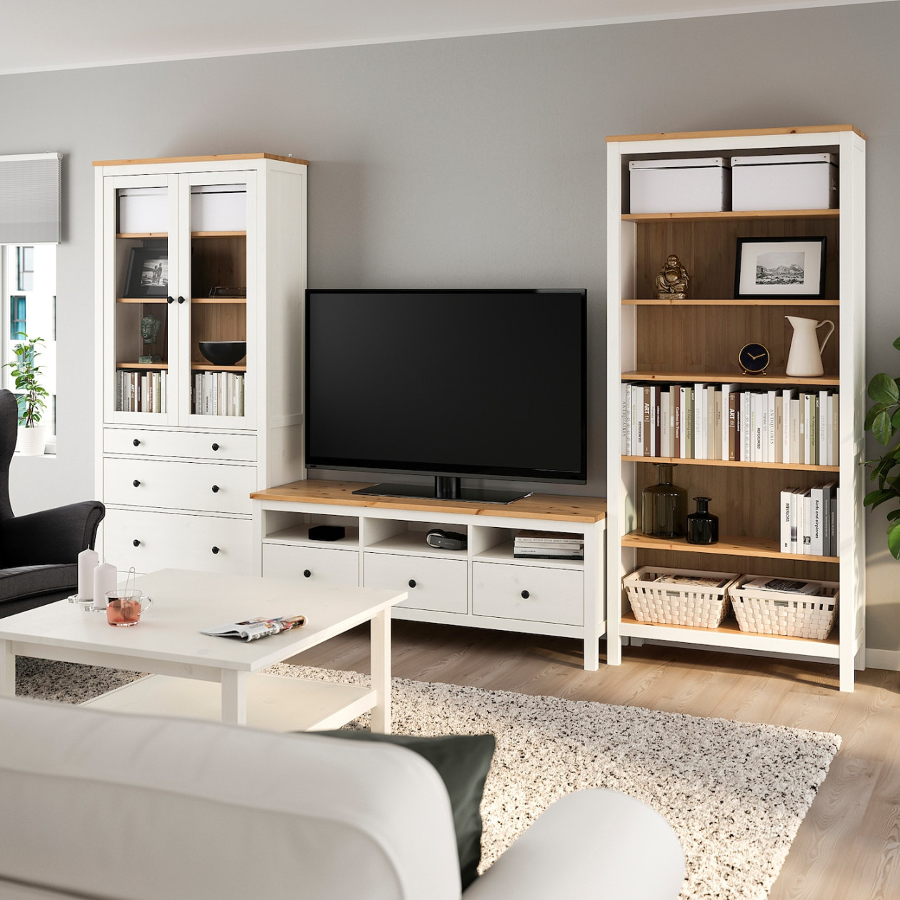 HEMNES TV-Möbel, Kombination - weiß gebeizt/hellbraun Klarglas x cm